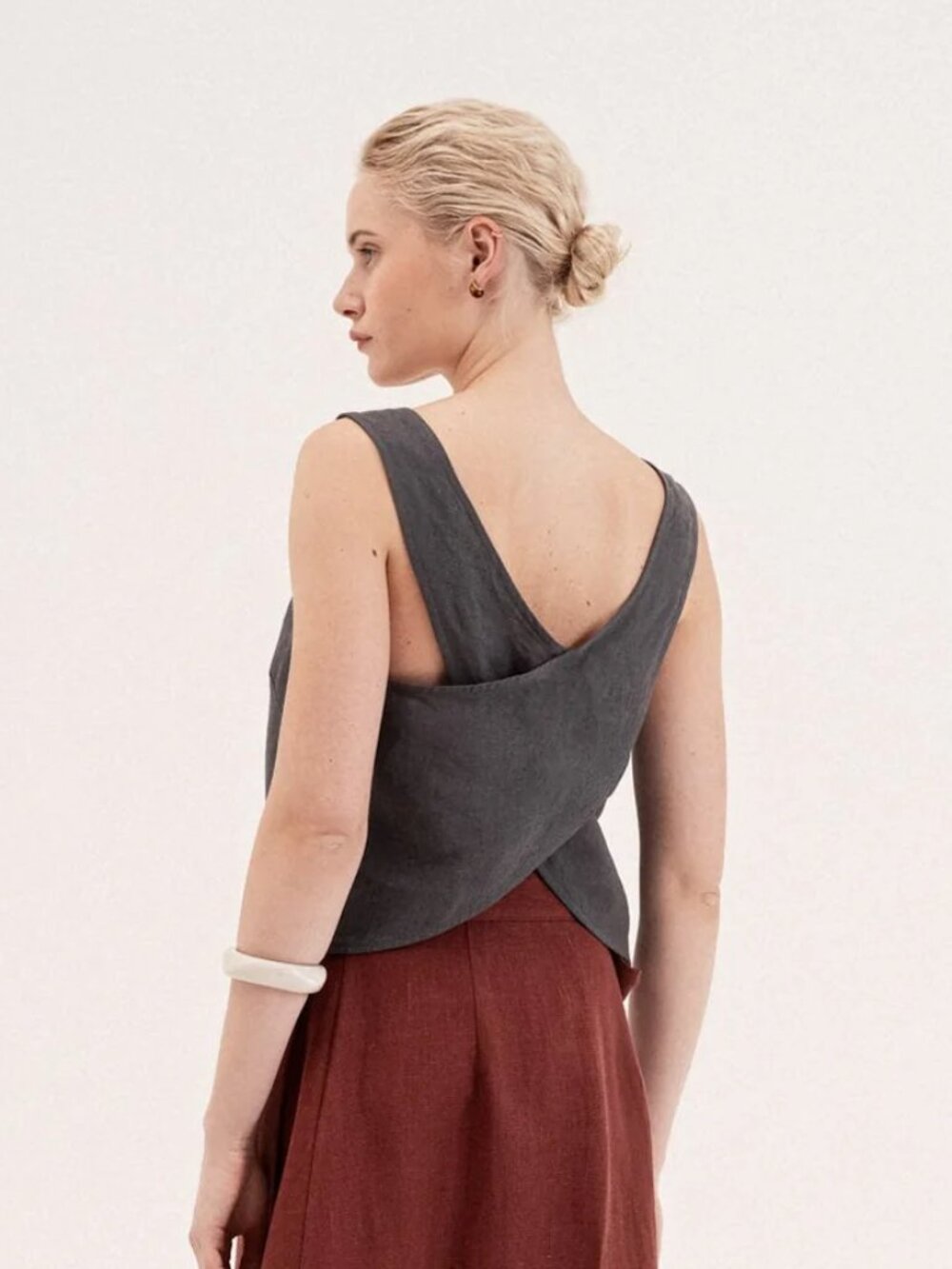 Amour Linen Ella Pinafore Top in Dusty Purple Size XXL